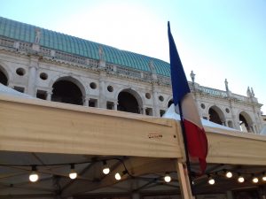 Bandiera francese a Vicenza